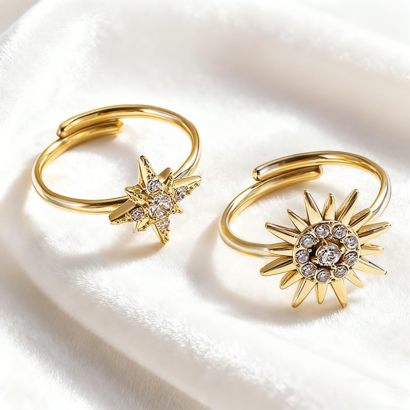 Sunburst And Northstar Ajustable Ring With Cubic Zirconia In Stainless Steel