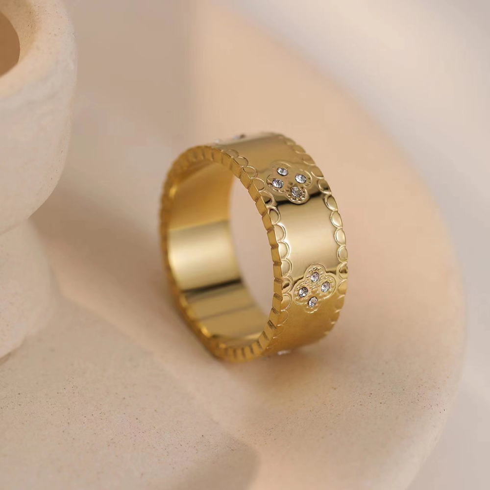 Vintage Clover Relief Wide Band Ring with CZ Accents in Stainless Steel PVD 14K Gold