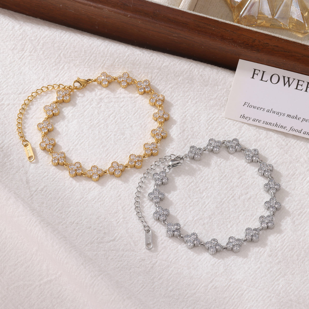 Pave CZ Four-Leaf Clover Bracelet in PVD Stainless Steel 14K Gold