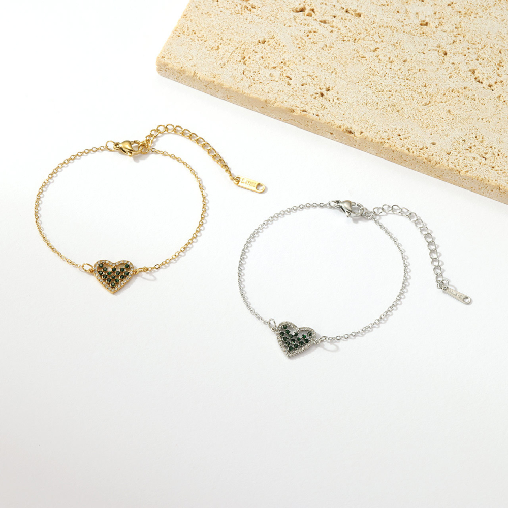 Pave CZ Heart Charm Bracelet in PVD Stainless Steel 14k Gold