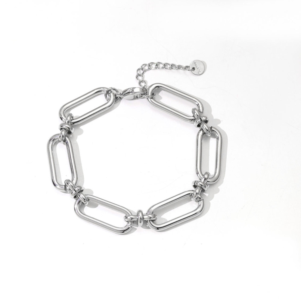 Chunky Paperclip and Knot Link Bracelet in PVD Stainless Steel 14K Gold