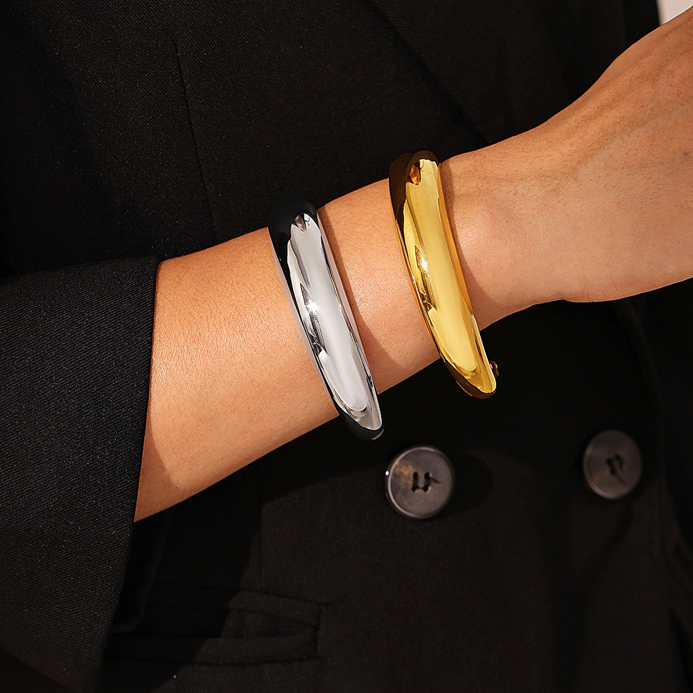 Waves Dune Statement Cuff bracelet In High-polished 316L Stainless Steel