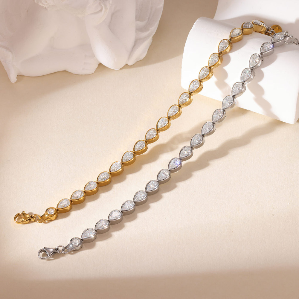 Pear-Cut CZ Tennis Bracelet in PVD Stainless Steel 14K Gold