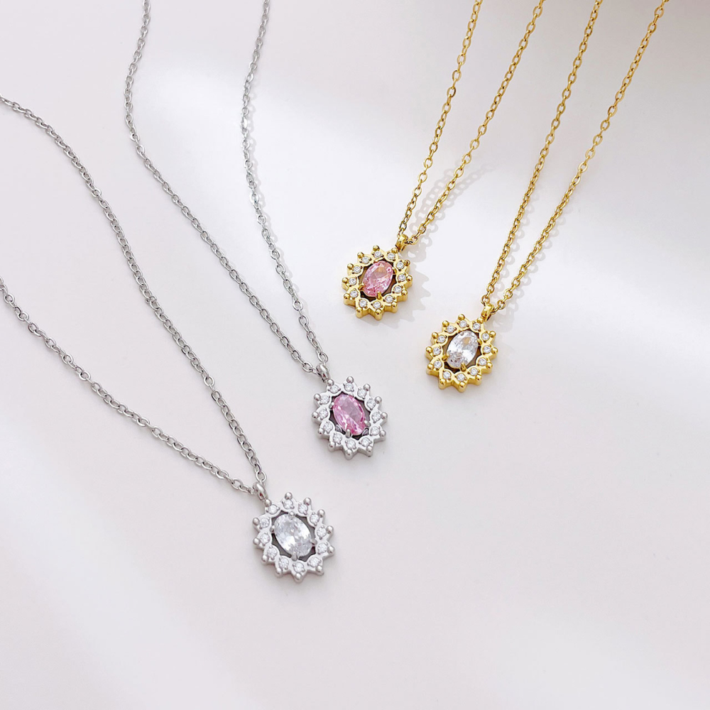 Floral Halo Oval CZ Necklace in PVD Stainless Steel 14K Gold