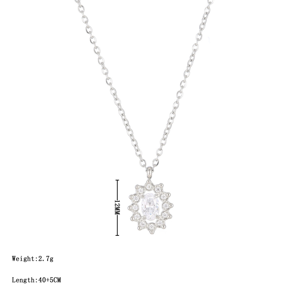 Floral Halo Oval CZ Necklace in PVD Stainless Steel 14K Gold