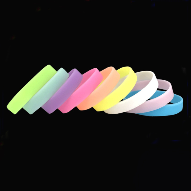 Wristband/bracelet       (Luminous)