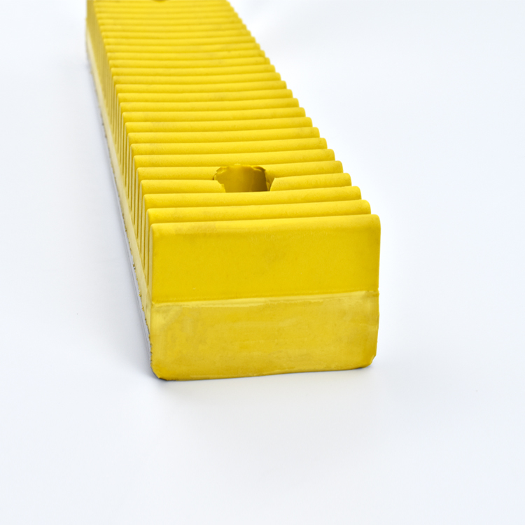 Platform Gap Filler Anti -tread Rubber Strip Rubber Gap Filler Strips