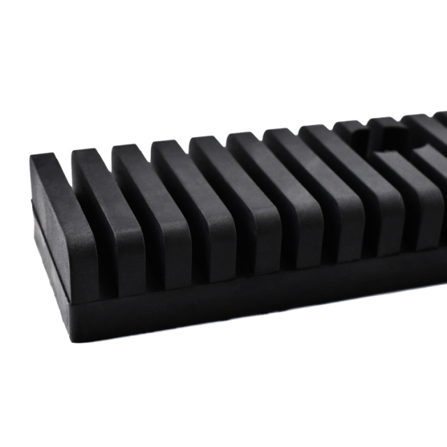Gap Filler Non Slip Rubber Tire Tread Strips Railway Platform Gap Fillers