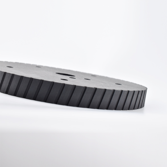 Automatic Leveling Wheels Neoprene Rubber Gear Wheels For Aerospace