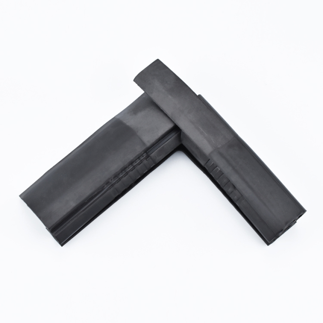 Custom Door and Window Seals L Shape 90 Degree Profile Rubber Corners For Rail Transit