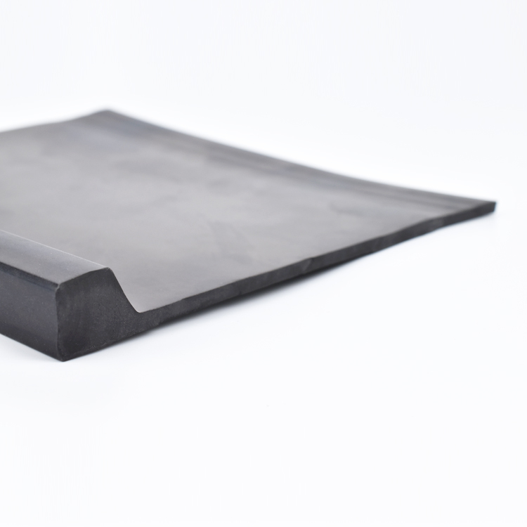 Durable Waterproof SBR Rubber Sheet for the Bottom of a Boarding Bridge Aircraft