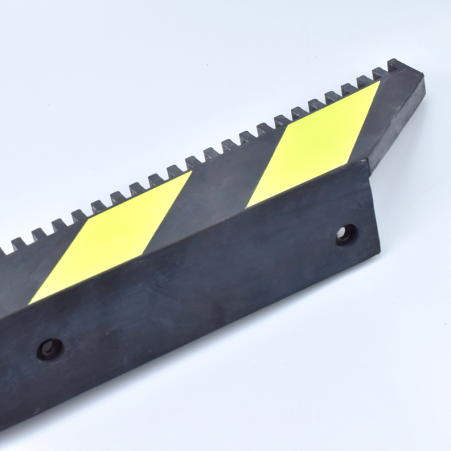 Duarble Reflective Anti-pinch Baffle Rubber Corner Safety Guard Anti Pinch Rail Rubber Edge Protection Use For Platform Door to Keep Passengers Safe