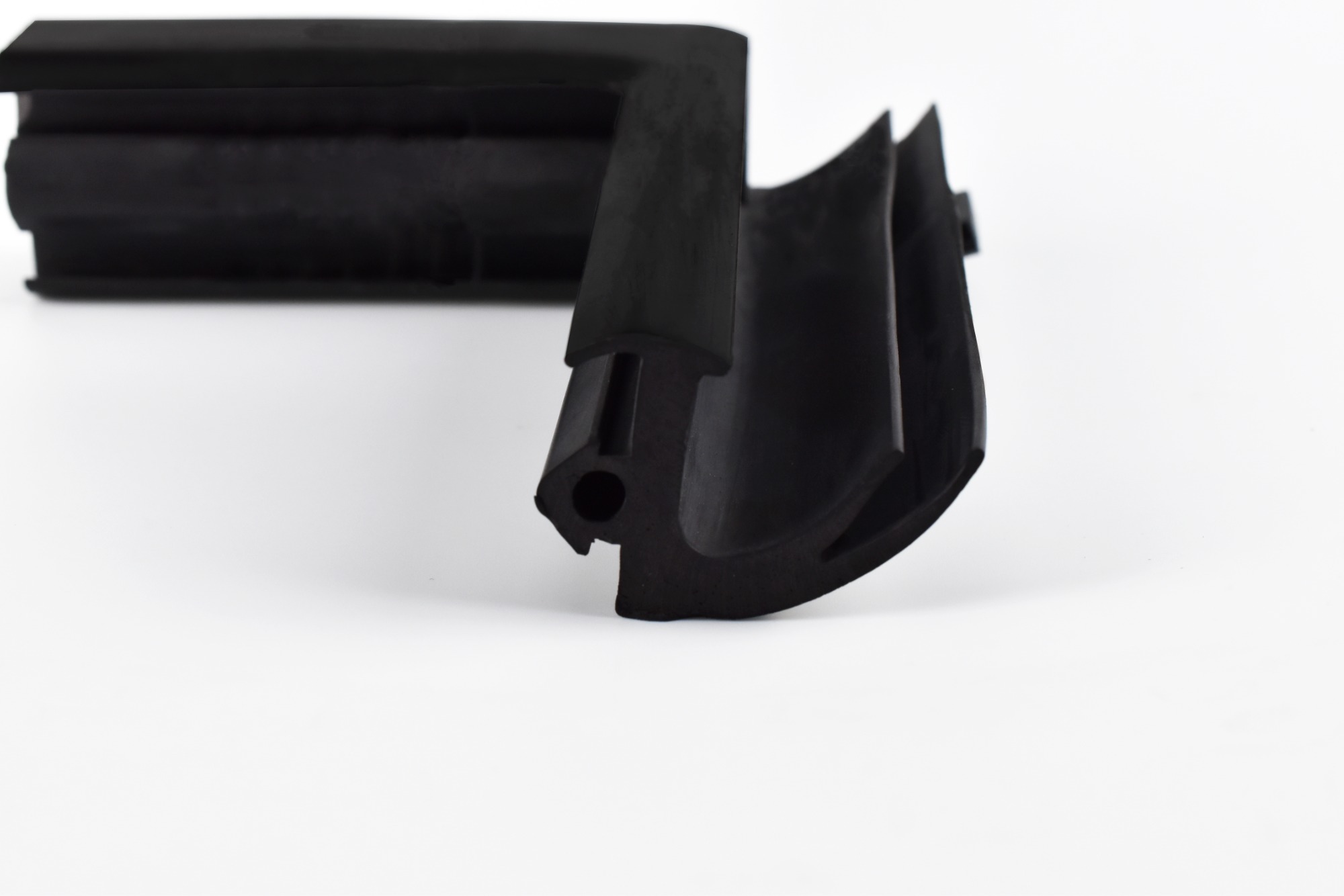 Rubber Corners Custom Mitered Vulcanized Bonded Corners Molding Flexible Corner Edge Trim