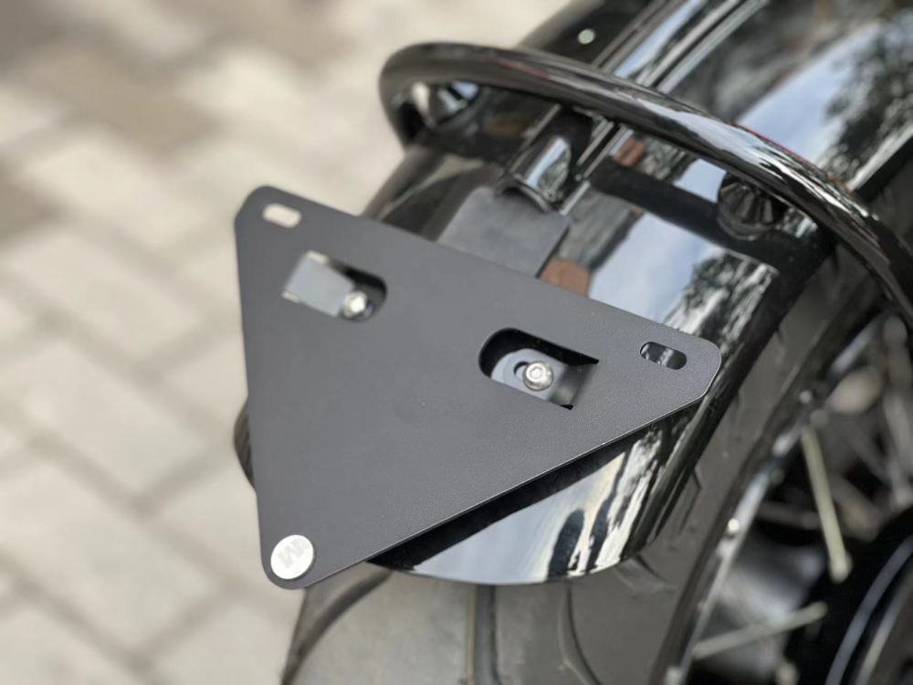 TRIUMPH BOBBER FENDER ELIMINATOR (2017 - PRESENT)