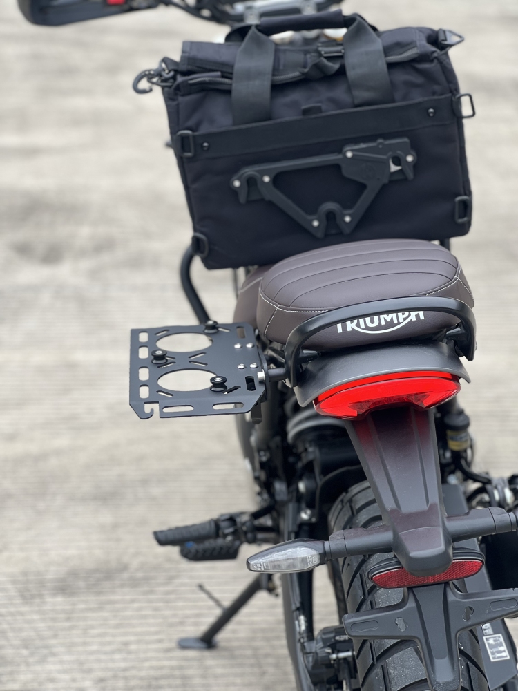 LA® - TRIUMPH Speed 400 / Scrambler 400 X - Tactical style nylon side bags