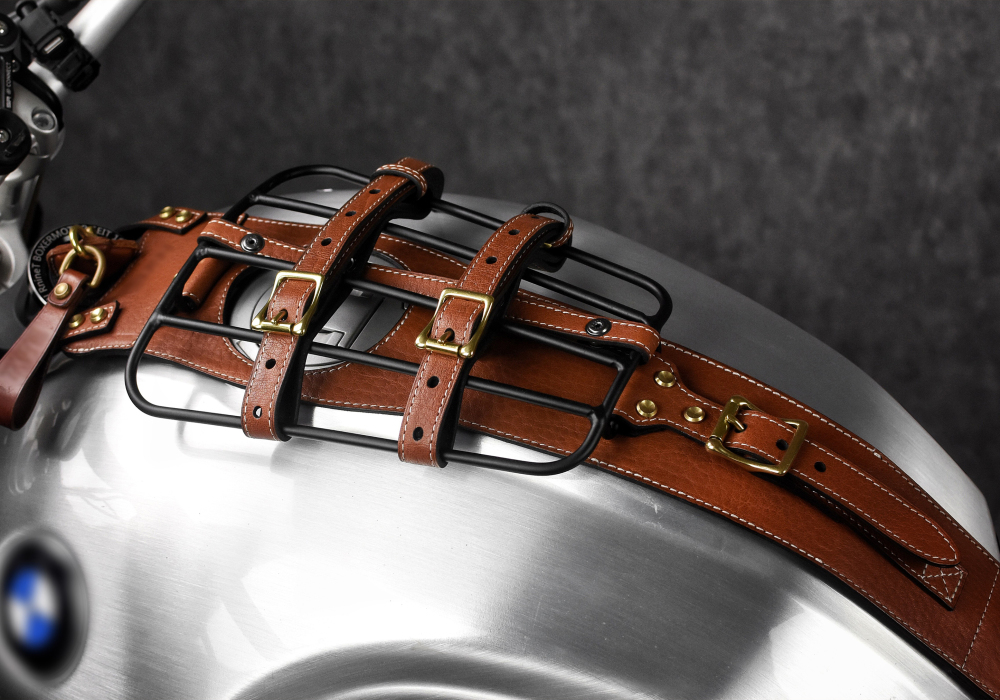 Glowing™ BMW R nineT - Fuel tank belt with bag -  Luggage rack style