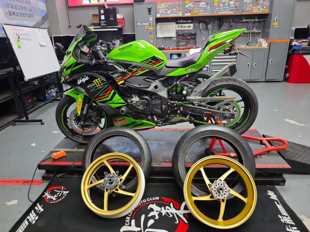 KAWASAKI ZX4R light weight aluminum forged wheel rim