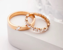 Marquise and Round Stones Design Couple Rings