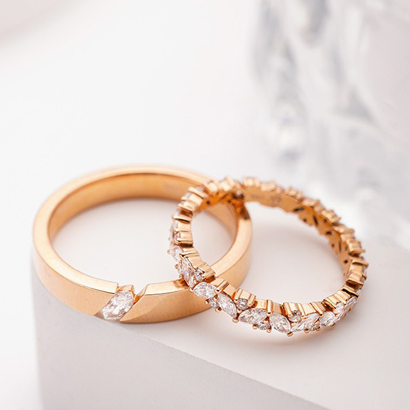 Marquise and Round Stones Design Couple Rings