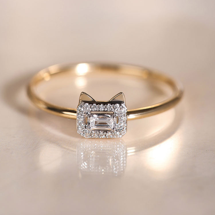Lovely Kitty Cat Designed Ring