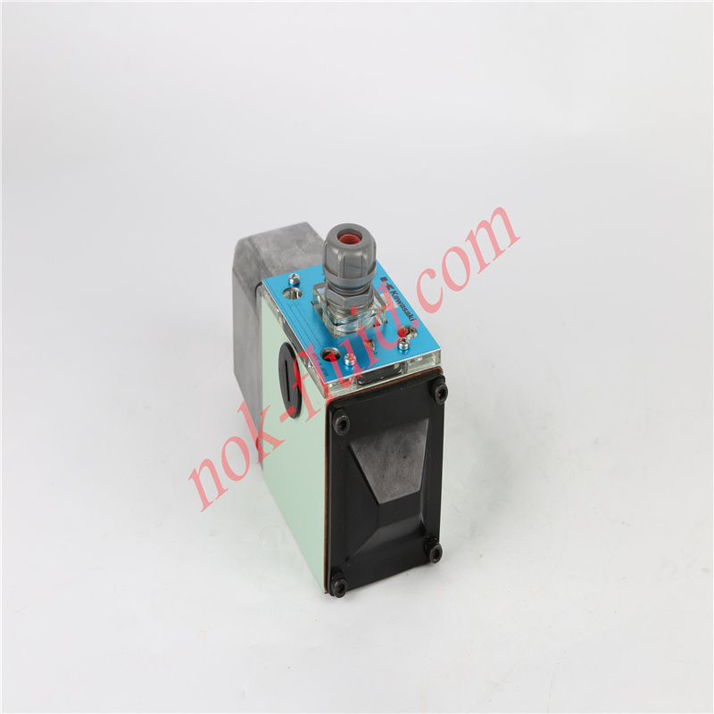 KPM / KAWASAKI Solenoid Valve DE10P-10-204-DA100AL