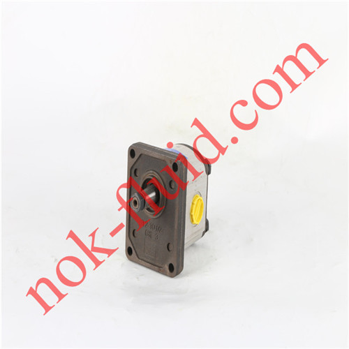 Jihostroj GEAR PUMP T2-8R.11800