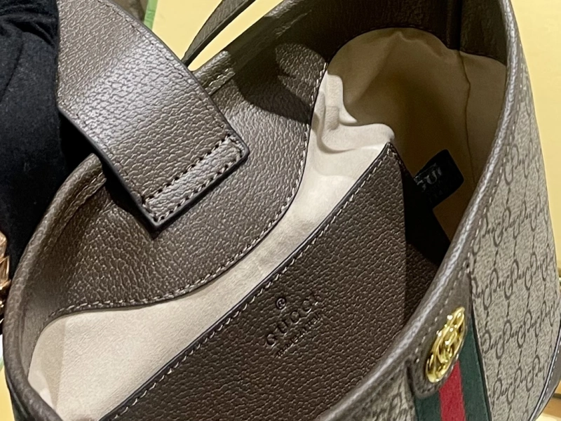 Gucci-G040