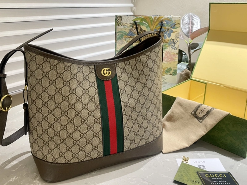 Gucci-G040