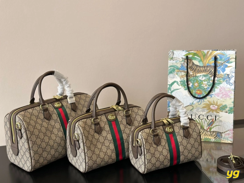 Gucci-G043
