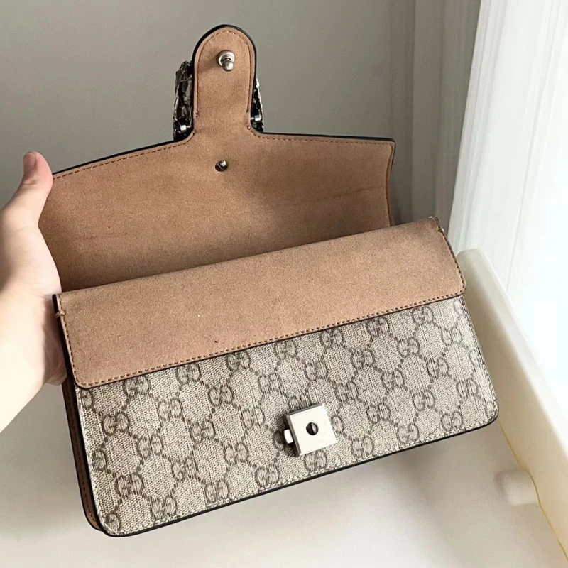 Gucci-G072