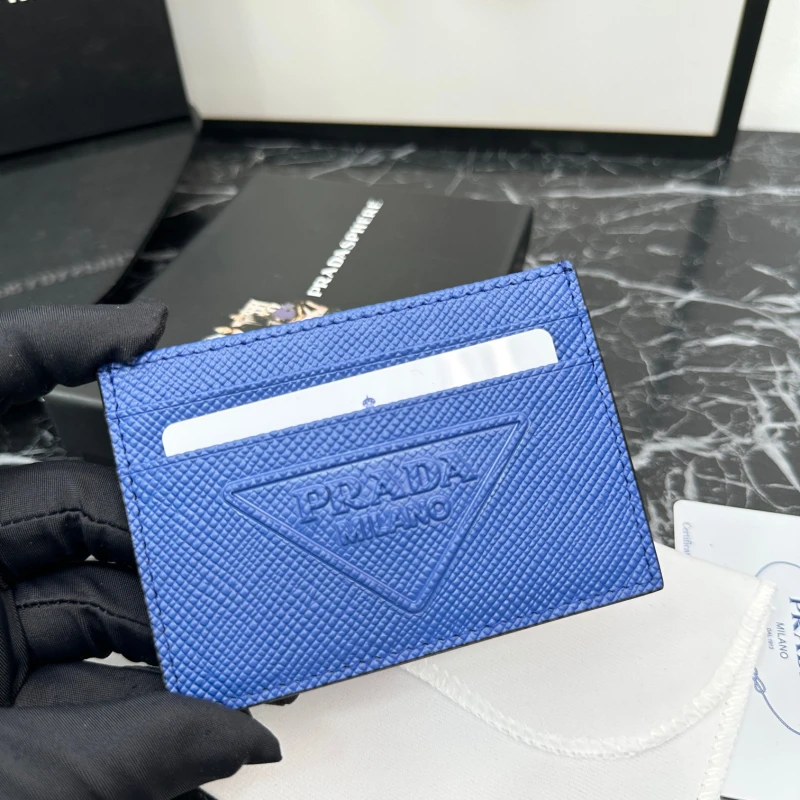 PRADA-Wallet-W185