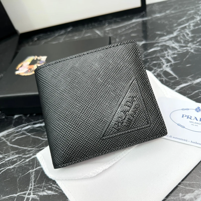 PRADA-Wallet-W186