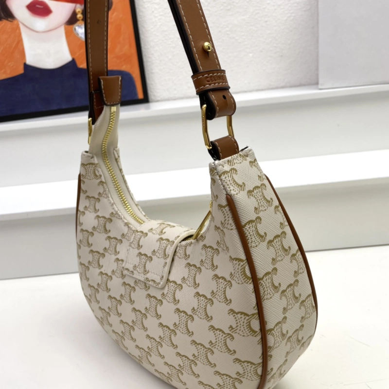 CELINE-C069