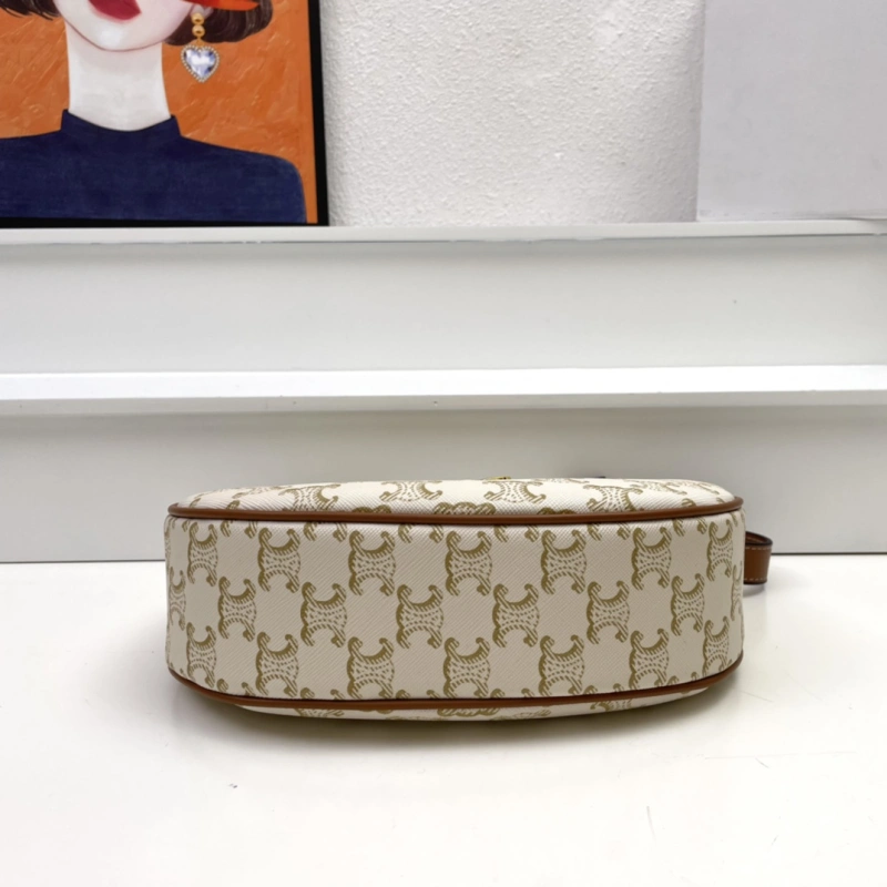 CELINE-C069