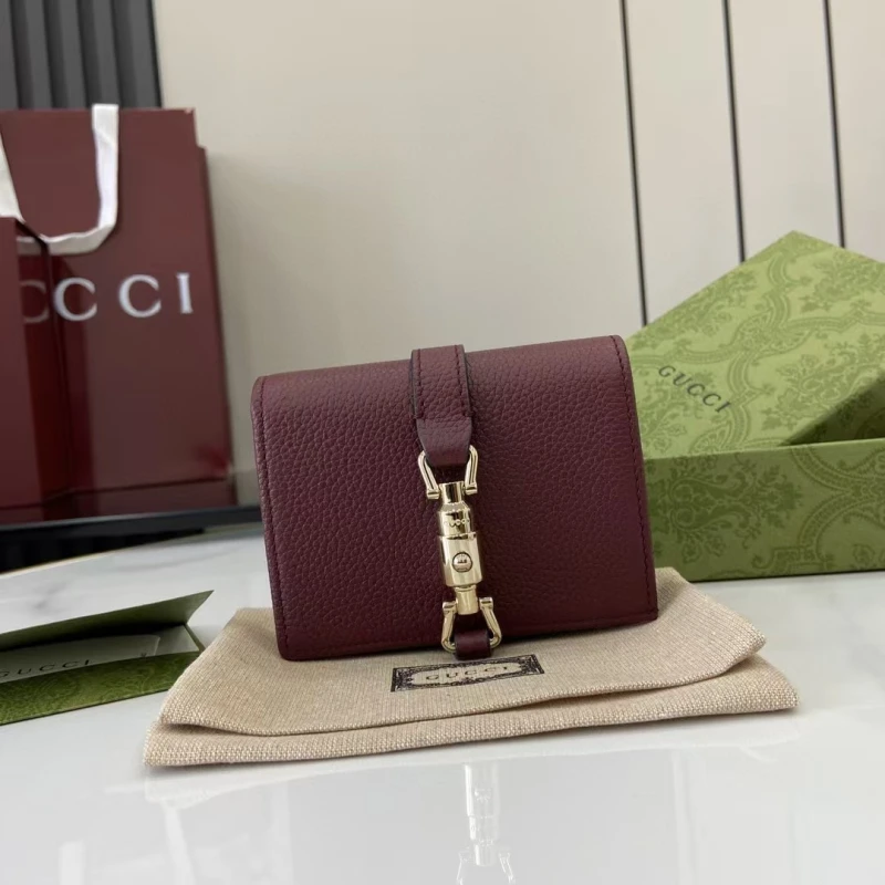 GUCCI-G017