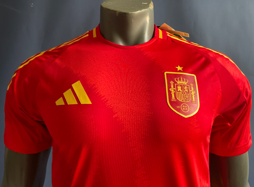 Spain Player edition 24 25 Spain adult jersey 2024 2025  Home and away Spain soccer jersey 10-20 days. It will arrive in your country