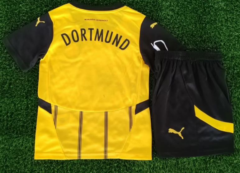 Dortmund jersey 2024 2025 adult kit  kids kit  Home Third away New adult 2024 2025 Dortmund soccer jersey 10-20 days. It will arrive in your country