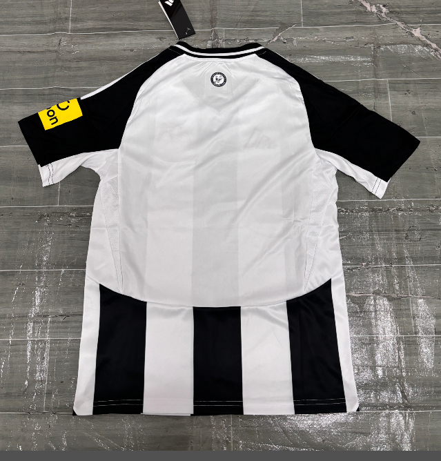 new Newcastle United jersey 2024 2025  Home Third away New adult 24 25 Newcastle United  soccer jersey 10-20 days. It will arrive in your country