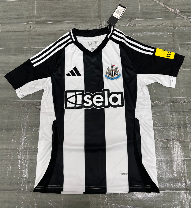 new Newcastle United jersey 2024 2025  Home Third away New adult 24 25 Newcastle United  soccer jersey 10-20 days. It will arrive in your country