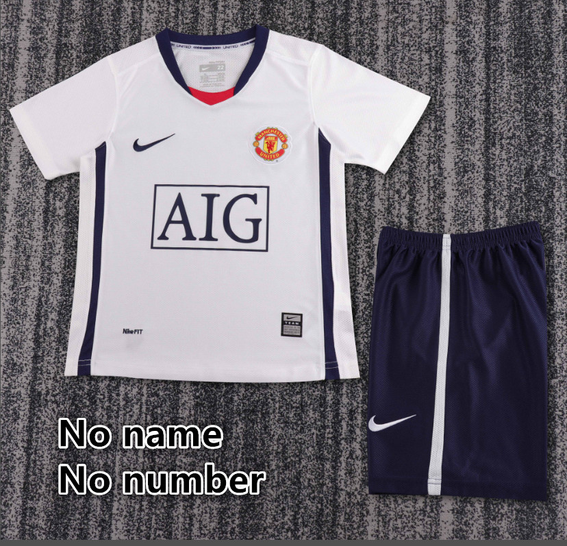 Child kids kit Retro jersey Manchester United jersey kids kit Home Third away 08/09 07/08  2010-11 1996-98 11-12 12/13 1998-99 1990-92  Manchester United Retro soccer jersey 10-20 days. It will arrive in your country