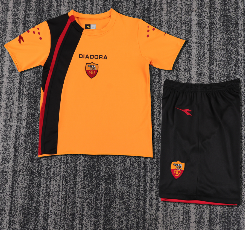 Child kids kit Retro jersey Roma jersey kids kit Home Third away 00/01 1999-00 05-06  1998-99  Roma Retro soccer jersey 10-20 days. It will arrive in your country