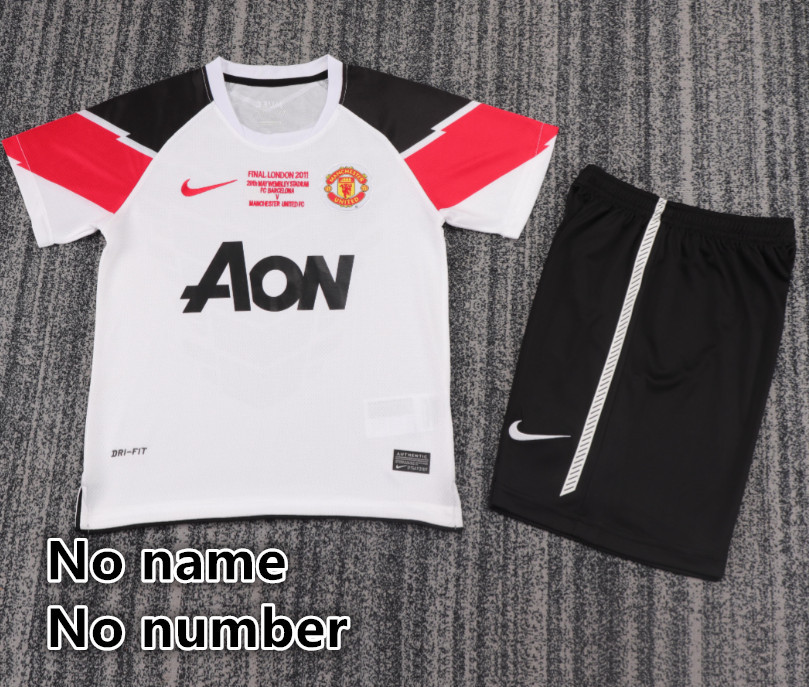 Child kids kit Retro jersey Manchester United jersey kids kit Home Third away 08/09 07/08  2010-11 1996-98 11-12 12/13 1998-99 1990-92  Manchester United Retro soccer jersey 10-20 days. It will arrive in your country