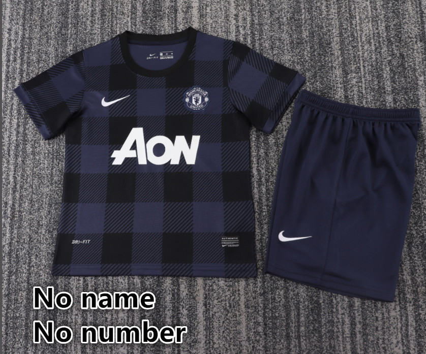 Child kids kit Retro jersey Manchester United jersey kids kit Home Third away 08/09 07/08  2010-11 1996-98 11-12 12/13 1998-99 1990-92  Manchester United Retro soccer jersey 10-20 days. It will arrive in your country