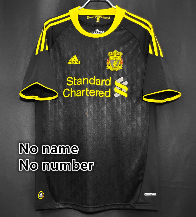 Liverpool Retro jersey  Home and away New adult Retro Manchester United soccer jersey 10-20 days. It will arrive in your country days. It will arrive in your country