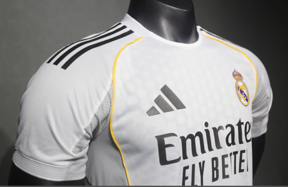 25 26 Player edition Real Madrid adult jersey 2024 2025  Home and away 2025 2026 Real Madrid soccer jersey 10-20 days. It will arrive in your country