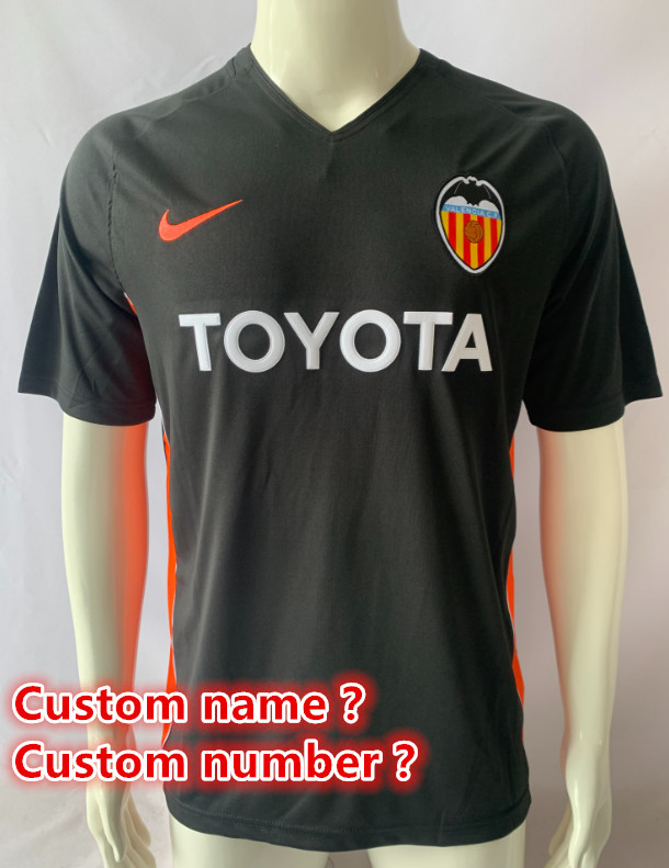 Valencia Retro jersey  Home and away adult Retro Valencia soccer jersey 10-18 days. About to reach your country