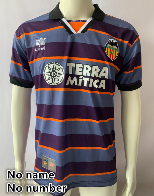 Valencia Retro jersey  Home and away adult Retro Valencia soccer jersey 10-18 days. About to reach your country