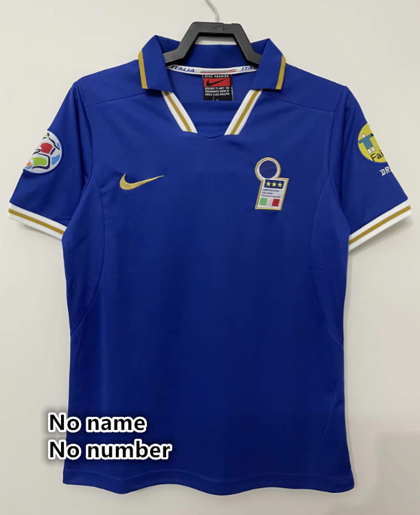 Italy Retro jersey Home and away adult Retro Italy soccer jersey 10-18 days.  About to reach your country