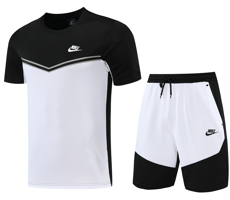 New Adidas Nike  training coat jacket  jersey kids kit adult kit New Adidas Nike coat jacket soccer jersey 10-20 days. It will arrive in your country