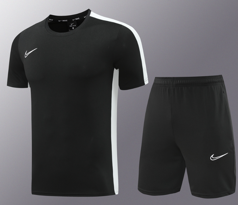 New Adidas Nike  training coat jacket  jersey kids kit adult kit New Adidas Nike coat jacket soccer jersey 10-20 days. It will arrive in your country